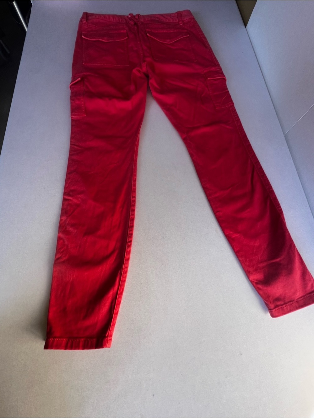 VINEYARD VINES WOMEN’S CORAL CARGO PANTS SIZE 2 CARGO POCKETS IN FRONT 
LIKE NEW